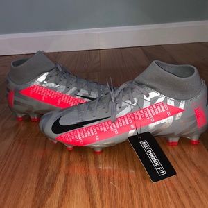 nike mercurial superfly academy FG size 10